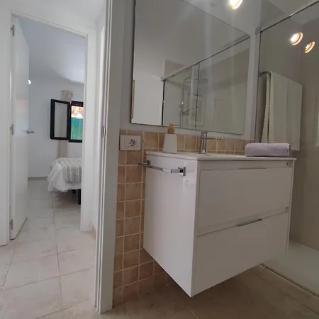 Con Jardin Privado Junto Al Yumbo Apartamento Playa del Inglés