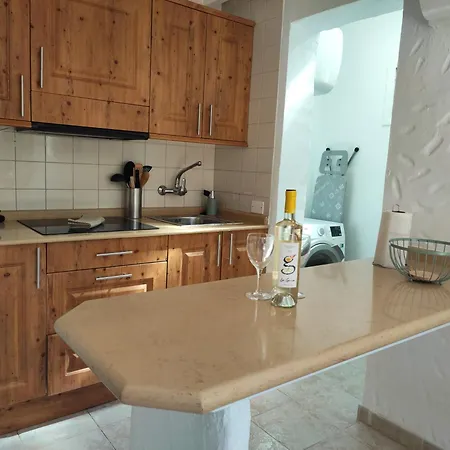Con Jardin Privado Junto Al Yumbo Apartamento *