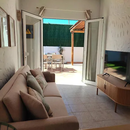 Apartamento Con Jardin Privado Junto Al Yumbo *