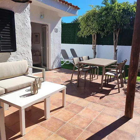 Con Jardin Privado Junto Al Yumbo Apartamento *