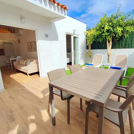 Con Jardin Privado Junto Al Yumbo アパート *