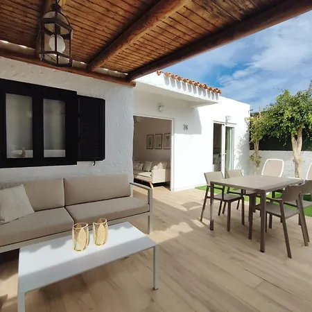 Con Jardin Privado Junto Al Yumbo * プラヤ・デル・イングレス