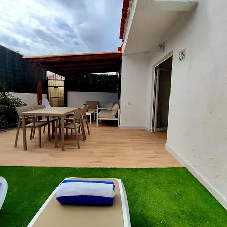 アパート Con Jardin Privado Junto Al Yumbo