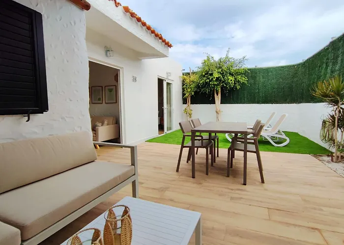 Con Jardin Privado Junto Al Yumbo بلايا ديل إنغلز