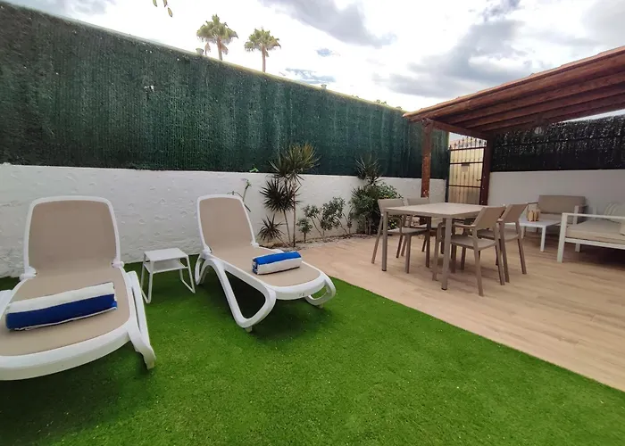 Con Jardin Privado Junto Al Yumbo * بلايا ديل إنغلز